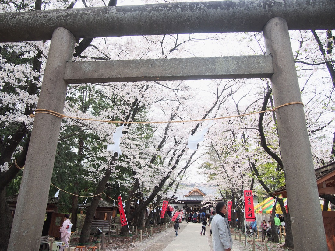 上田城址の中にある真田神社