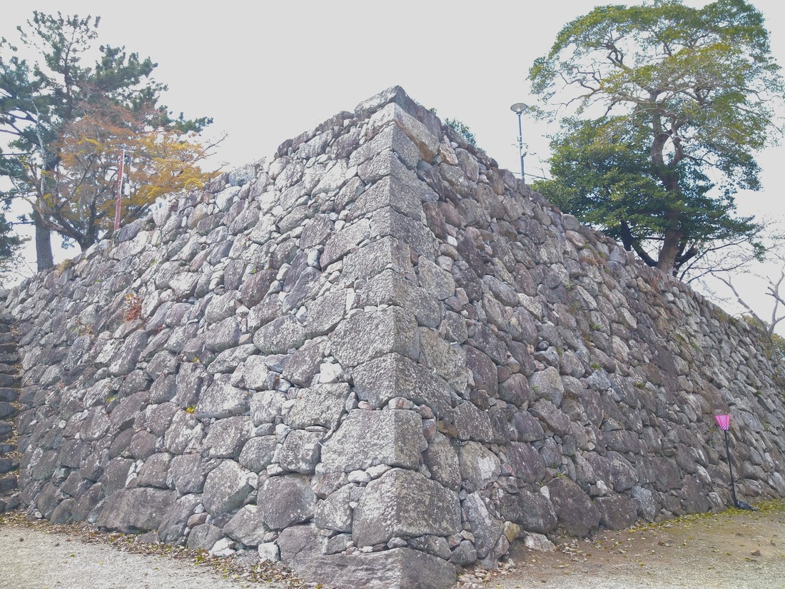 穴太衆による松坂城の石垣